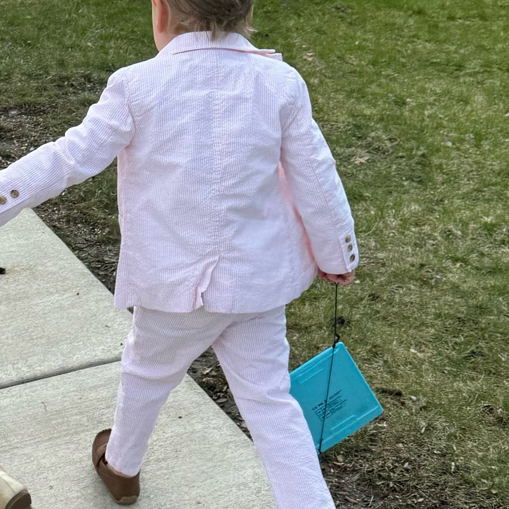 Hope and Henry White/ Pink Seersucker Suit size 4